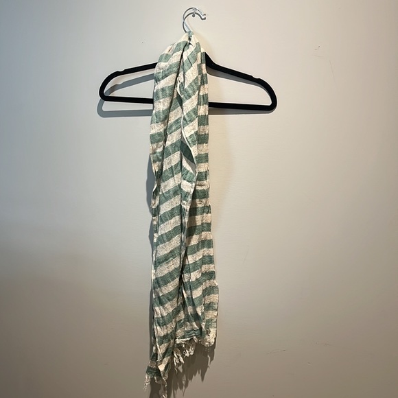 Handmade artisan scarf - Picture 5 of 5